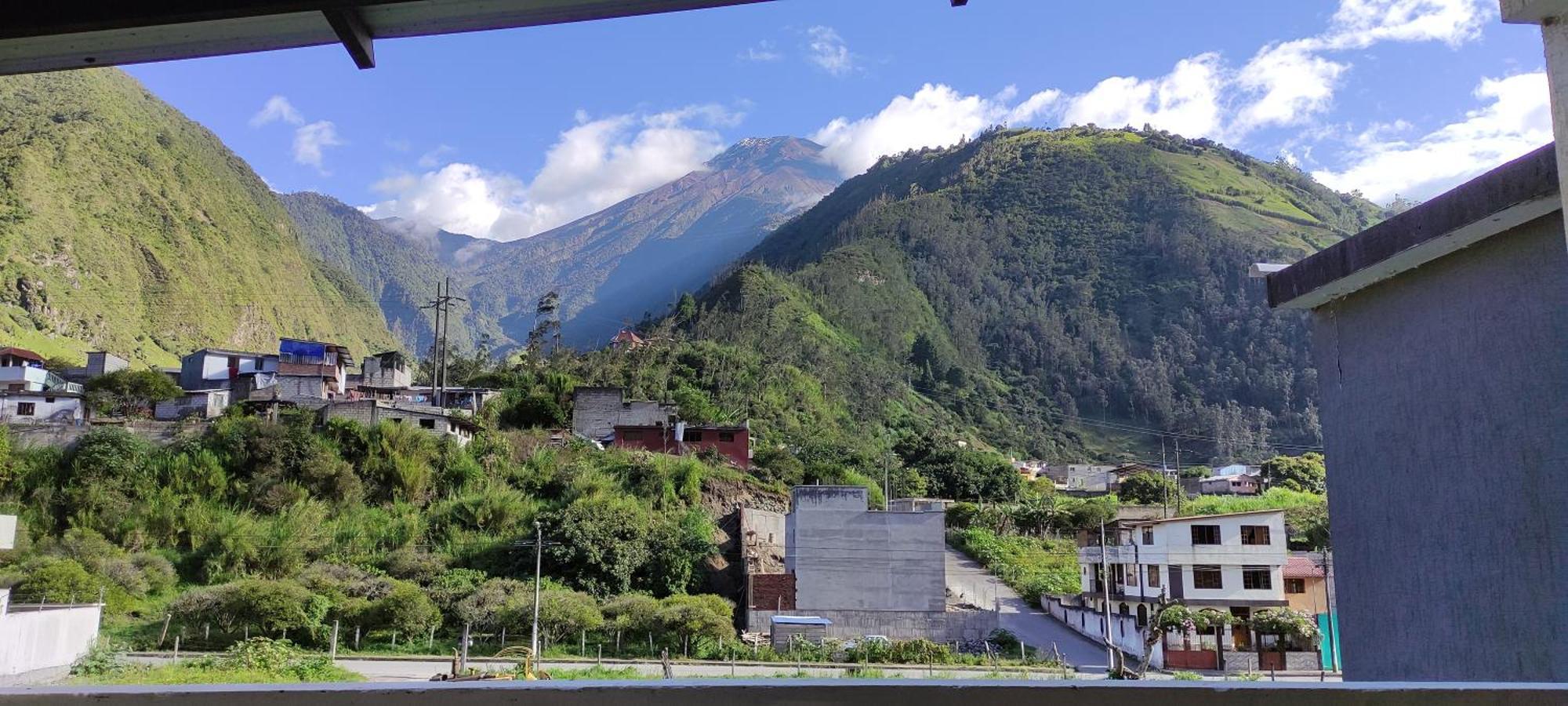 Elegante Apartamento Con Vistas Al Volcan Tungurahua Baños Extérieur photo
